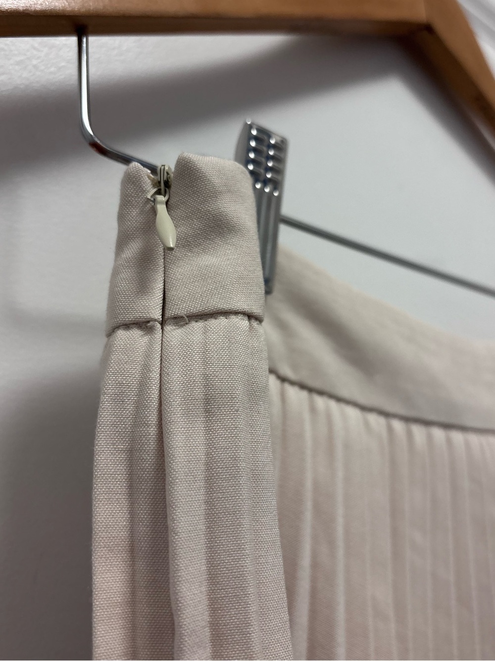Zara Pleated Circle Skater Skirt in Light Taupe - Picture 7 of 9
